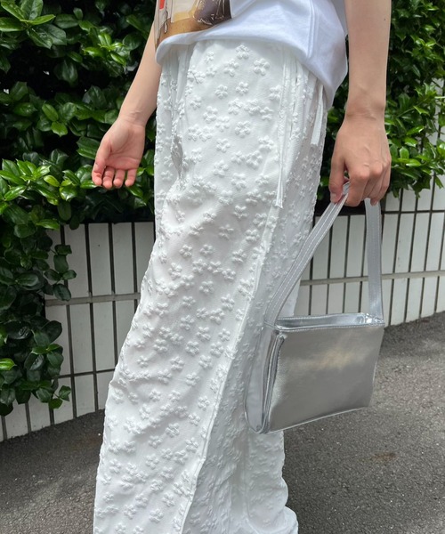 mebole(メボレ)の「ウエストリボンフラワーワイドパンツ(その他パンツ・レディース・クリーム/ブラック/ホワイト・FREE)」の15枚目の写真