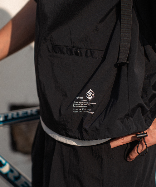 417 EDIFICE（フォーワンセブンエディフィス）の「”ワッシャーナイロン” ラグランTシャツ（Tシャツ/カットソー・メンズ・ブラック・MEDIUM/LARGE/SMALL）」の9枚目の写真