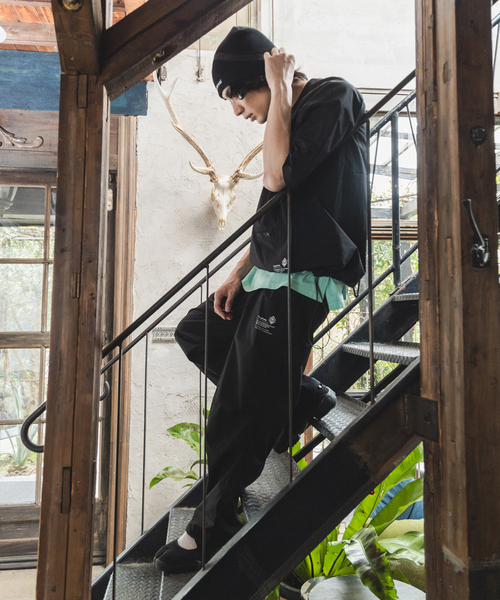 417 EDIFICE（フォーワンセブンエディフィス）の「”ワッシャーナイロン” ラグランTシャツ（Tシャツ/カットソー・メンズ・ブラック・MEDIUM/LARGE/SMALL）」の20枚目の写真