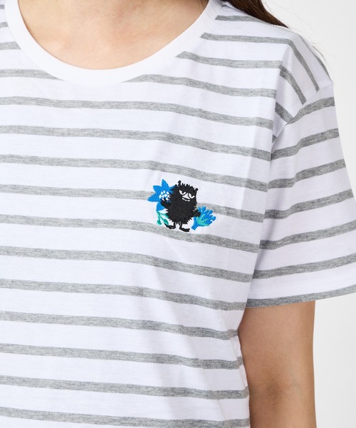 MOOMIN(ムーミン)の「MOOMIN / ムーミン ケサクッカ 刺繍 ボーダー TEE Tシャツ BORDER TEE WNI(Tシャツ/カットソー・レディース・ネイビー/ブラック/グレー・FREE)」の2枚目の写真