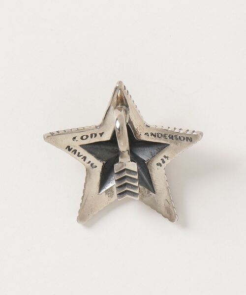 CODY SANDERSON(コディサンダーソン)の「CODY SANDERSON(コディサンダーソン) Small Star(ネックレス・メンズ・シルバー・F)」の2枚目の写真