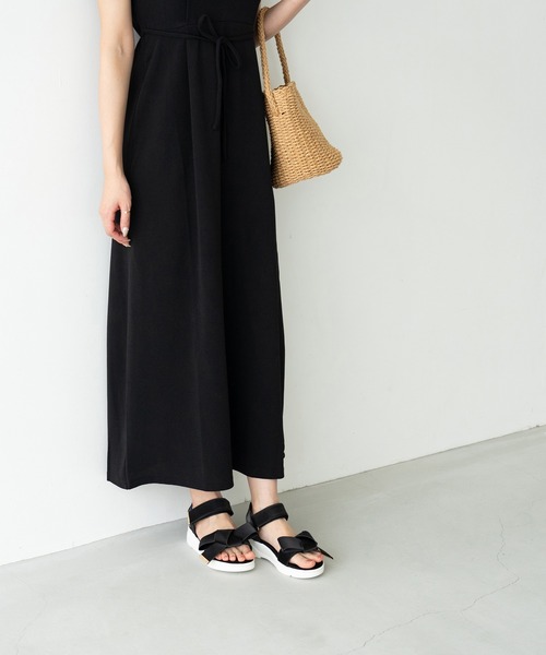 welleg(ウェレッグ)の「厚底 リボンスポーツサンダル(サンダル・レディース・ブラック/ベージュ/グレー・S/M/L)」の4枚目の写真