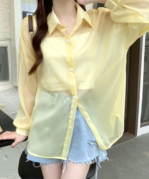 REMUR(レミュール)の「ゆるテロ感がかわいい。冷房対策にも◎ オーバーサイズ シアーシャツ(シャツ/ブラウス・レディース・ラベンダー/クリーム/オレンジ/ピンク/サックスブルー/ホワイト/ブラック/チャコールグレー/イエロー/パープル/グリーン/キャメル/ローズ/ライトピンク・M)」の9枚目の写真