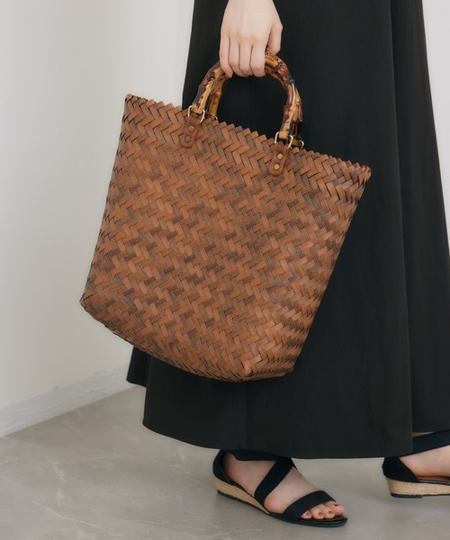 Paradise Picnic（パラダイスピクニック）の「バンブーハンドルかごバッグ（かごバッグ・レディース・ブラック/ブラウン/ベージュ・FREE）」の3枚目の写真