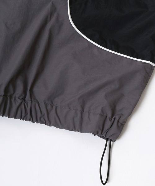 Salong hameu（サロン ハミュー）の「別注  蜂さんワンポイント刺繍 ナイロンアノラックジャケット/ハーフジッププルオーバー ユニセックス（ナイロンジャケット・メンズ・チャコールグレー/ライトグリーン/ブラック/ネイビー・L/M）」の22枚目の写真