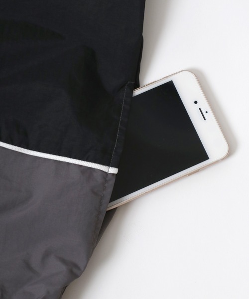 Salong hameu（サロン ハミュー）の「別注  蜂さんワンポイント刺繍 ナイロンアノラックジャケット/ハーフジッププルオーバー ユニセックス（ナイロンジャケット・メンズ・チャコールグレー/ライトグリーン/ブラック/ネイビー・L/M）」の21枚目の写真