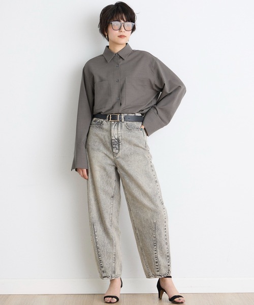 INED CLARO（イネドクラロ）の「カーブデニムパンツ【セットアップ対応】（デニムパンツ・レディース・ブルー/グレー・9号/7号）」の3枚目の写真