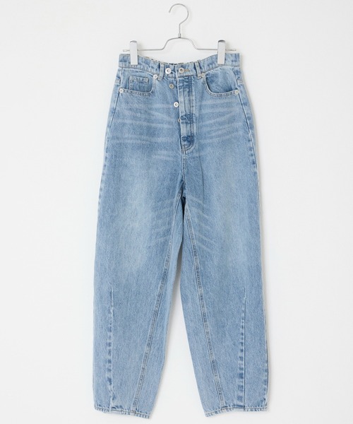 INED CLARO（イネドクラロ）の「カーブデニムパンツ【セットアップ対応】（デニムパンツ・レディース・ブルー/グレー・9号/7号）」の22枚目の写真