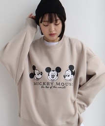 Disney（ディズニー）の「【Disney/ディズニー】ディズニーキャラクター アートワーク 裏起毛 ワイドシルエット ドロップショルダー クルーネック スウェット トレーナー（スウェット）」