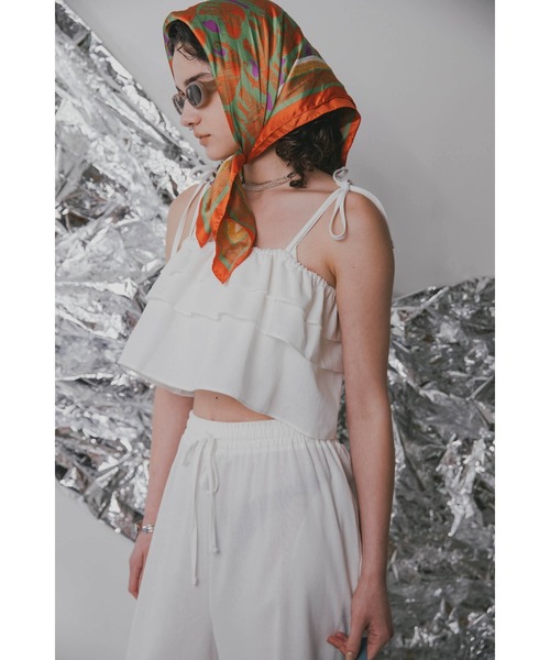 Solace（ソレイス）の「2WAYフリルキャミ＆ワイドパンツセットアップ（サロペット/オーバーオール・レディース・ホワイト/ネイビー・FREE）」の8枚目の写真