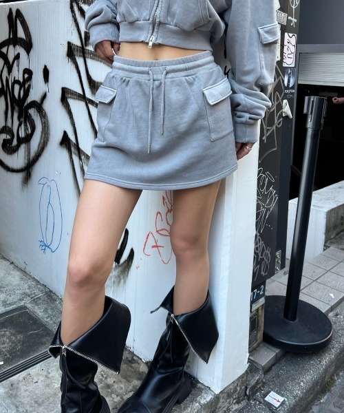 BLONDEY(ブロンディ)の「【インナー付き】ピグメントスウェットカーゴミニスカート(スカート・レディース・ピンク/グレー/チャコールグレー・SMALL/MEDIUM)」の2枚目の写真