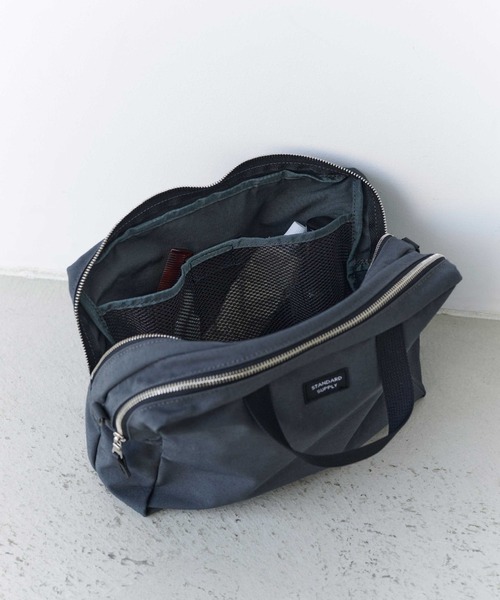 STANDARD SUPPLY(スタンダードサプライ)の「スタンダードサプライ / SIMPLICITY シンプリシティ / 2R SQUARE POUCH L 2ルームスクエアポーチL(ハンドバッグ・レディース・グレー/ダークパープル/ブラック/ダークネイビー/グリーン/サンドベージュ/モカ/ブルー/チャコールグレー/レッド/マスタード・FREE)」の22枚目の写真