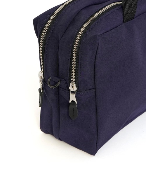 STANDARD SUPPLY(スタンダードサプライ)の「スタンダードサプライ / SIMPLICITY シンプリシティ / 2R SQUARE POUCH L 2ルームスクエアポーチL(ハンドバッグ・レディース・グレー/ダークパープル/ブラック/ダークネイビー/グリーン/サンドベージュ/モカ/ブルー/チャコールグレー/レッド/マスタード・FREE)」の19枚目の写真