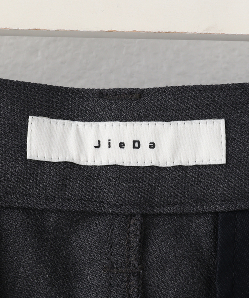 JIEDA（ジエダ）の「【JIEDA / ジエダ】DRAPING OVER SLACKS（その他パンツ・メンズ・ブラック/チャコールグレー・1/2）」の14枚目の写真