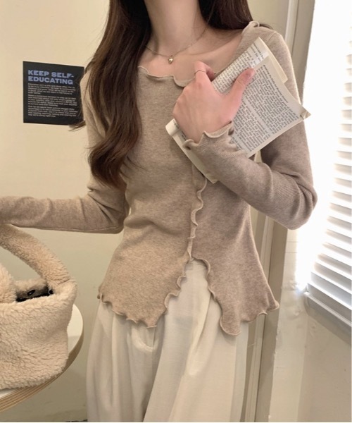 lilful(リルフル)の「メロウフリル リブ ニットソー セーター(ニット/セーター・レディース・ブラック/アイボリー/ピンク/ベージュ/ホワイト・F)」の10枚目の写真
