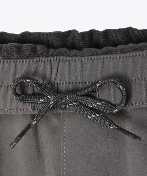 Columbia（コロンビア）の「撥水 UVカット ストレッチ Columbia／キッズ コロンビアハイクラインド ジョガー／コロンビア（その他パンツ・キッズ・グレー/ブラック/グリーン・XXS/XS/L/S/XL/M）」の12枚目の写真