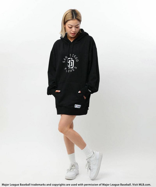 BACK TO THE FIELD（バック トゥー ザ フィールド）の「【MLB】サークルロゴフーディー（パーカー・レディース・ブラック/レッド/グレー/ブルー・FREE）」の22枚目の写真