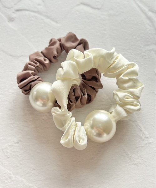 ciite'（シーテ）の「フレンチサテンパール シュシュ（シュシュ・レディース・ネイビー/ブラック/ホワイト/モカ・FREE）」の12枚目の写真