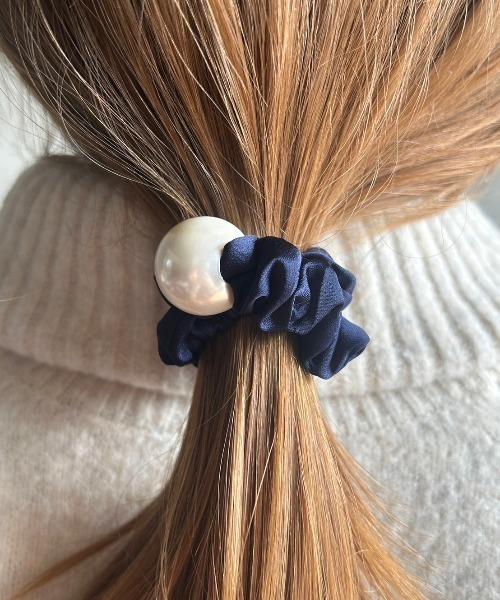 ciite'（シーテ）の「フレンチサテンパール シュシュ（シュシュ・レディース・ネイビー/ブラック/ホワイト/モカ・FREE）」の13枚目の写真