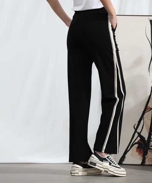 aimoha（アイモハ）の「【Aimoha】ハイスリットカジュアルパンツ（その他パンツ・レディース・ブラック・MEDIUM/LARGE/X-LARGE）」の3枚目の写真