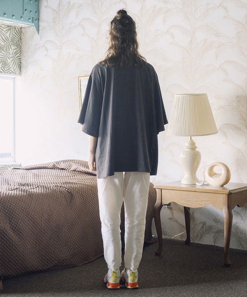 bedsidedrama（ベットサイドドラマ）の「Arts Flare Tee 【Sisters Flare Tee】（Tシャツ/カットソー・レディース・ホワイト/ブラック/ラベンダー・1/2）」の5枚目の写真
