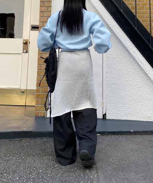 nemne store(ネンネストア)の「【Seoup】裏起毛オリジナルロゴスウェット(スウェット・レディース・ブルー/ボルドー・SMALL/MEDIUM)」の12枚目の写真