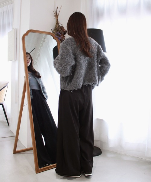 Reurie'（レウリィ）の「ミックスカラーシャギーカーディガン / 長袖 クルーネック アウター ニット ふわふわ 起毛 カジュアル シンプル ベーシック グレー チャコール グリーン カーキ ピンク（Tシャツ/カットソー・レディース・グリーン/ピンク/チャコールグレー・FREE）」の22枚目の写真