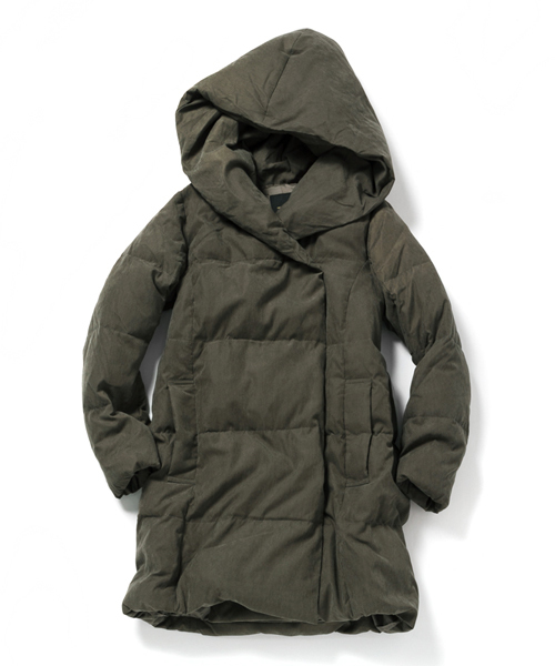 AMERICAN RAG CIE(アメリカンラグシー)の「AMERICAN RAG CIEポリエステルピーチフードダウン/214-APO-L152-CO025(ダウンジャケット/コート・レディース・カーキ/ネイビー・FREE)」の15枚目の写真