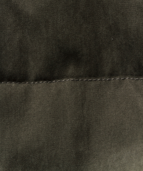 AMERICAN RAG CIE(アメリカンラグシー)の「AMERICAN RAG CIEポリエステルピーチフードダウン/214-APO-L152-CO025(ダウンジャケット/コート・レディース・カーキ/ネイビー・FREE)」の11枚目の写真