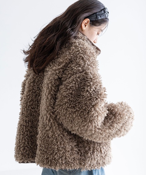 RAGEBLUE（レイジブルー）の「スタンドネック/プードルファーブルゾン（ブルゾン・レディース・ブラウン/ベージュ・FREE）」の9枚目の写真