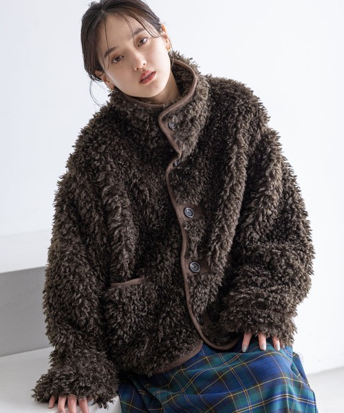 RAGEBLUE（レイジブルー）の「スタンドネック/プードルファーブルゾン（ブルゾン・レディース・ブラウン/ベージュ・FREE）」の20枚目の写真