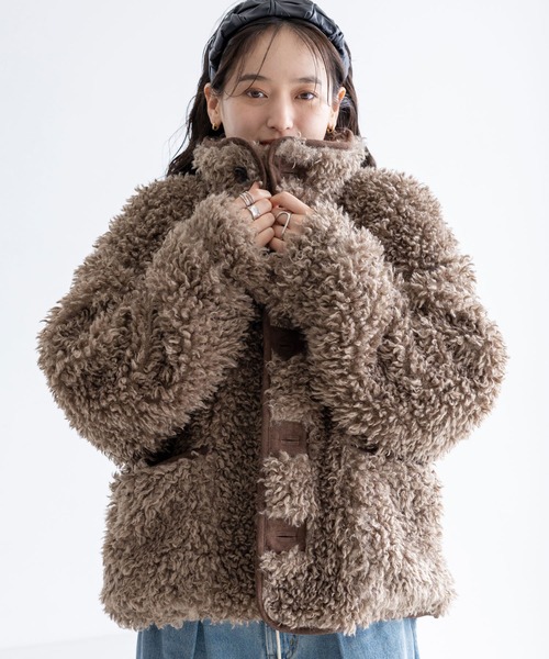 RAGEBLUE（レイジブルー）の「スタンドネック/プードルファーブルゾン（ブルゾン・レディース・ブラウン/ベージュ・FREE）」の12枚目の写真