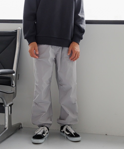 GLOBAL WORK(グローバルワーク)の「あったかストレッチラインパンツ/231661(その他パンツ・キッズ・ピンク/グレー/ブラック/アイボリー・170cm/160cm/150cm/140cm/130cm)」の18枚目の写真