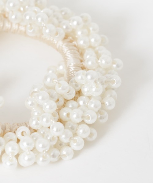 SMELLY（スメリー）の「ツブツブパールビーズヘアゴム（ヘアゴム・レディース・アイボリー・-）」の6枚目の写真