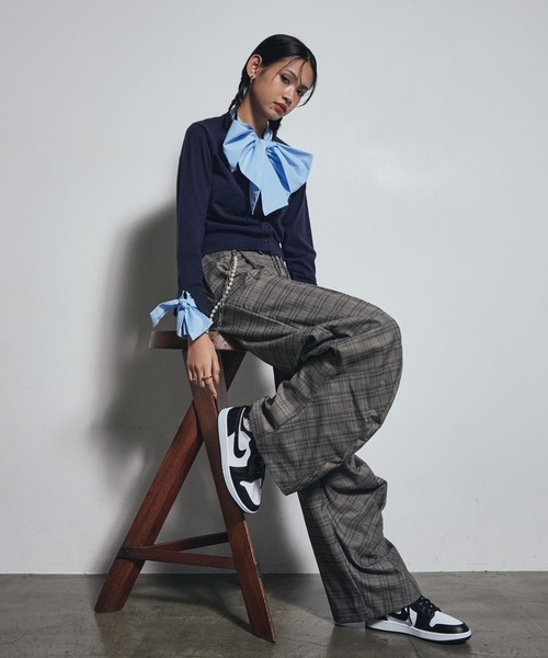 JORDAN BRAND（ジョーダンブランド）の「エア ジョーダン 1 MID ウィメンズシューズ / Air Jordan 1 Mid Women's Shoes DV0991-101 White（スニーカー・レディース・ホワイト系その他2・23/24/25/25.5/26.5/27.5/22.5/24.5/23.5/26/27/28/22/29/28.5）」の4枚目の写真