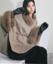 SMILE ORCHID(スマイルオーキッド)のウール混フォックスファーつきポンチョコート(ポンチョ)