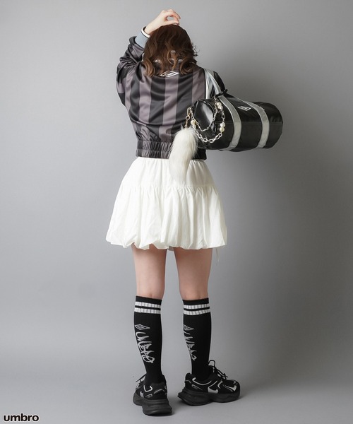 UMBRO(アンブロ)の「【UMBRO/アンブロ】バックロゴハイソックス(ソックス/靴下・レディース・ブラック/グレー/ホワイト・ONESIZE)」の7枚目の写真