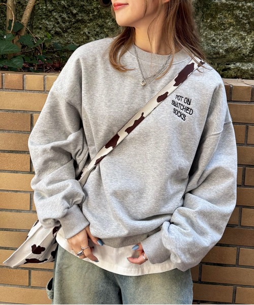 DOUBLE NAME（ダブルネーム）の「My favorite socks刺しゅうプルオーバー（スウェット・レディース・オフホワイト/オレンジ/グレー・FREE）」の9枚目の写真