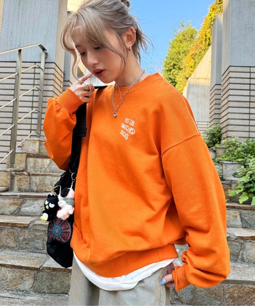 DOUBLE NAME（ダブルネーム）の「My favorite socks刺しゅうプルオーバー（スウェット・レディース・オフホワイト/オレンジ/グレー・FREE）」の6枚目の写真