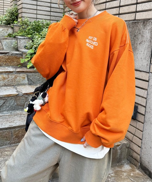 DOUBLE NAME（ダブルネーム）の「My favorite socks刺しゅうプルオーバー（スウェット・レディース・オフホワイト/オレンジ/グレー・FREE）」の7枚目の写真