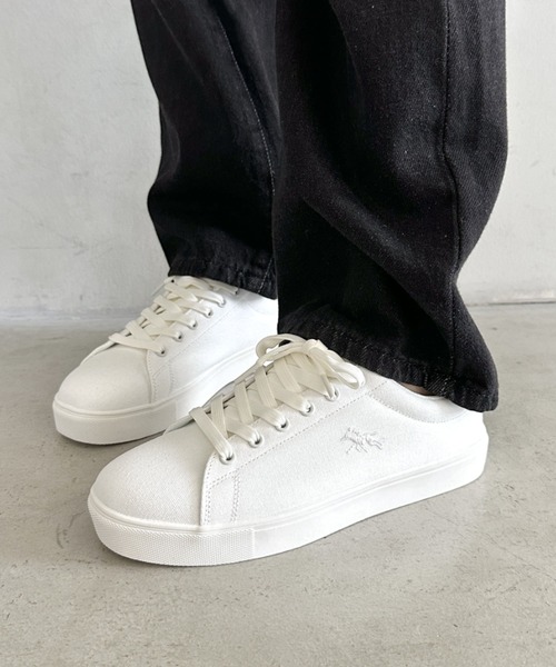 POLO CHAMPS（ポロチャンプス）の「POLO CHAMPS(ポロチャンプス)/ワンポイント刺繍 ローカット キャンバススニーカー（スニーカー・レディース・グレイッシュベージュ/ホワイト/ライトグレー/グリーン/ネイビー・23.0cm/23.5cm/24.0cm/24.5cm/25.0cm）」の21枚目の写真