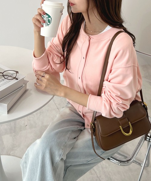 Futier land（フューティアランド）の「[選べる着丈2タイプ]裏毛スナップボタンカーディガントップス（カーディガン/ボレロ・レディース・ネイビー/ベージュ/ライトグレー/ライトイエロー/ライトピンク・MEDIUM/LARGE）」の5枚目の写真