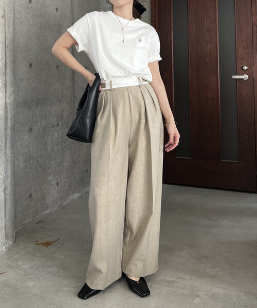 CAPRICIEUX LE'MAGE(カプリシューレマージュ)の「【C.L】【セットアップ対応】マーベルトタックパンツ(その他パンツ・レディース・ベージュ/ブラック・38/36)」の3枚目の写真
