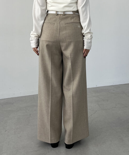 CAPRICIEUX LE'MAGE(カプリシューレマージュ)の「【C.L】【セットアップ対応】マーベルトタックパンツ(その他パンツ・レディース・ベージュ/ブラック・38/36)」の10枚目の写真