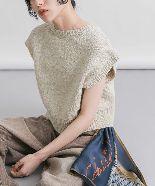 KBF（ケイビーエフ）の「ブークレニットベスト（ニット/セーター・レディース・ベージュ系その他/ブラウン/ピンク・ONE）」の2枚目の写真