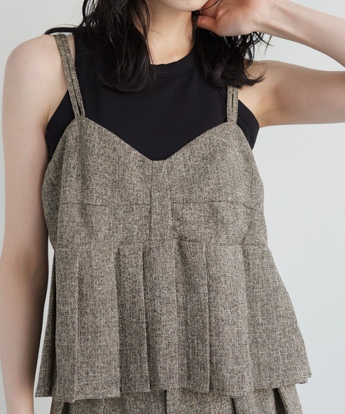 LIAN（リアン）の「プリーツデザインビスチェ（キャミソール・レディース・ブラウン/アイボリー/ブラック/グレー・FREE）」の5枚目の写真