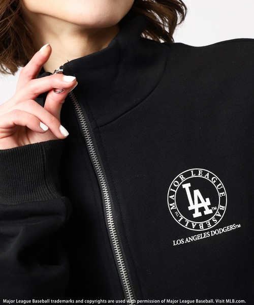 MLB】ZIPスウェットロゴスカートセットアップ BACK TO THE FIELD