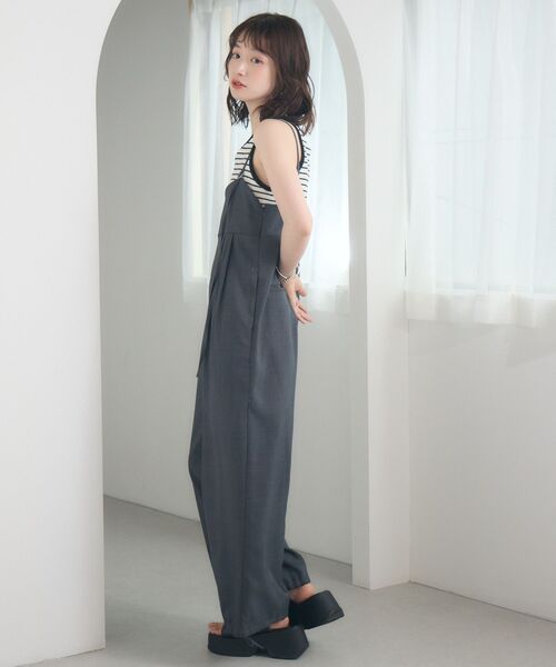 RETRO GIRL（レトロガール）の「ワイドサロペット2way（サロペット/オーバーオール・レディース・ブラック/ナチュラル/チャコールグレー/ベージュ・FREE）」の10枚目の写真