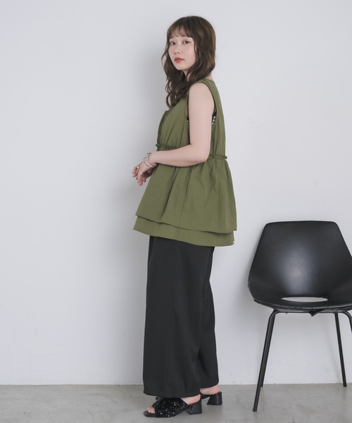 RETRO GIRL（レトロガール）の「ワイドサロペット2way（サロペット/オーバーオール・レディース・ブラック/ナチュラル/チャコールグレー/ベージュ・FREE）」の21枚目の写真