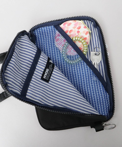 moz(モズ)の「軽量 撥水 ポリエステル 縦横 2WAY スマホ ミニショルダーバッグ(ショルダーバッグ・レディース・ブラック/ブルー/オフホワイト・FREE)」の17枚目の写真